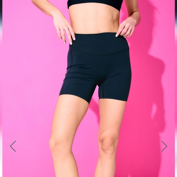 NWT Terez $75 Auction Booty Shorts in Jet Black - Picture 3 of 6